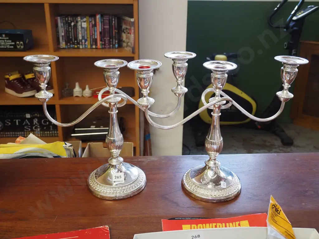 2x candelabra H290 Image 1++