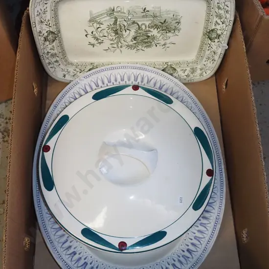 2x ashets, large lidded Temuka serving dish