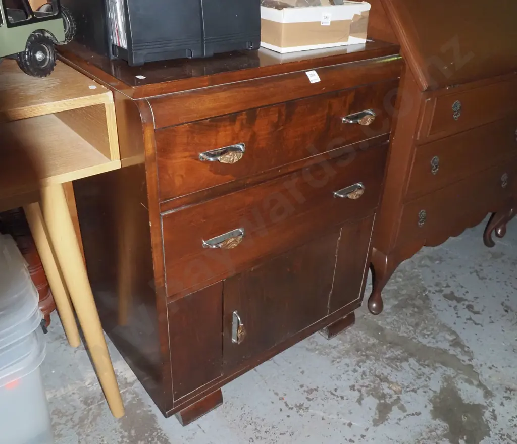 deco chest with 2 drawers and 1 door H800 W660 D410 Image 1++