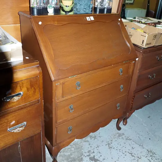 mahogany drop front 3 drawer desk H990 W710 D430