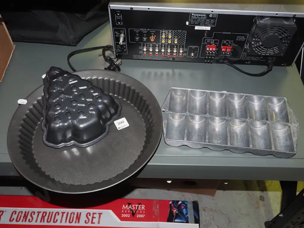 baking dishes , alloy gem iron Image 1++