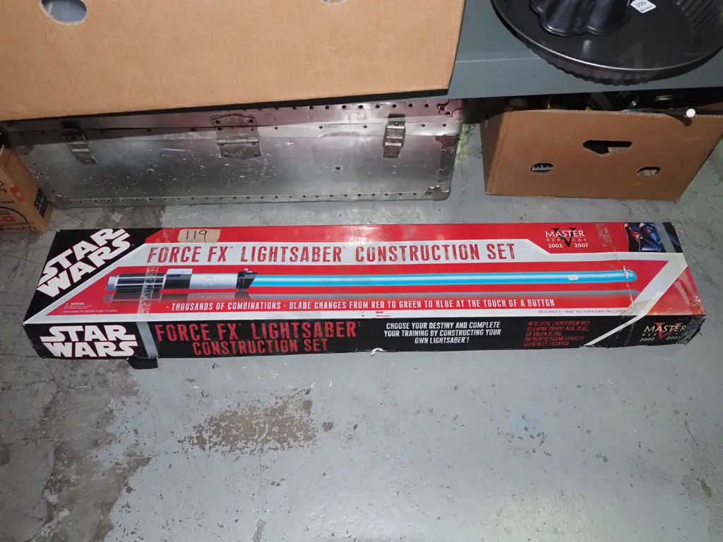 Star Wars light sabre construction set Image 1++