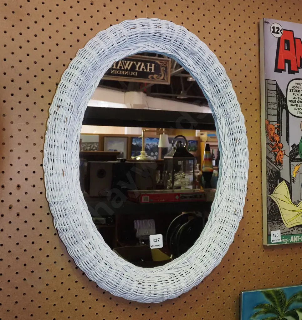 framed oval wall mirror H530 Image 1++