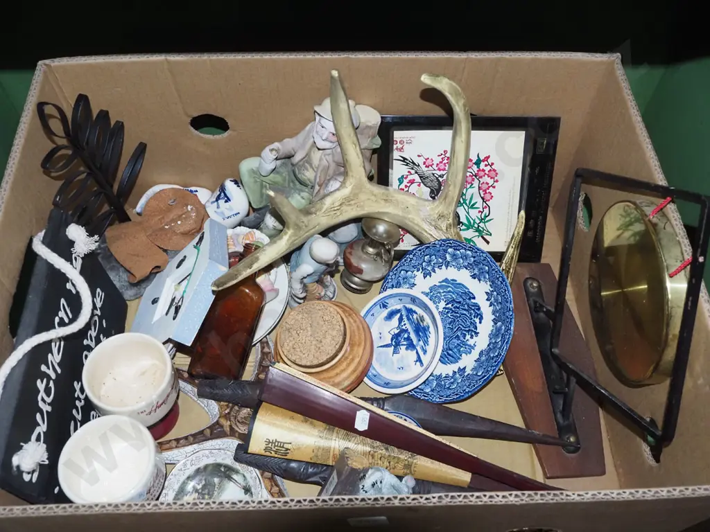 box; fans, figurines, lidded canister etc Image 1++