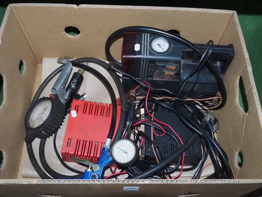 2x battery chargers, 12V car tyre inflater Image 1++