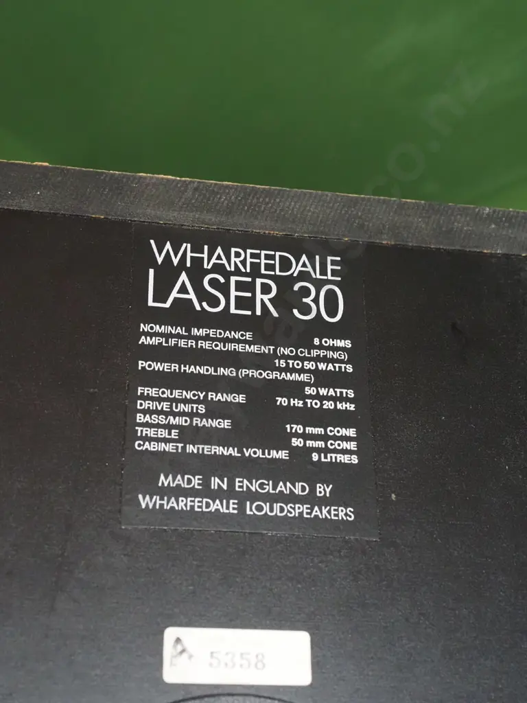 pair of Wharfedale bookcase speakers Image 1++