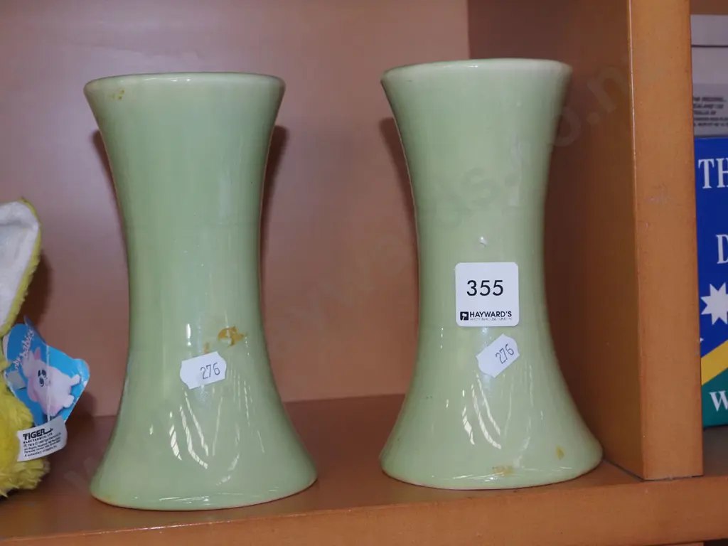 pair of Dunedin Horticultural Society vase H165 Image 1++