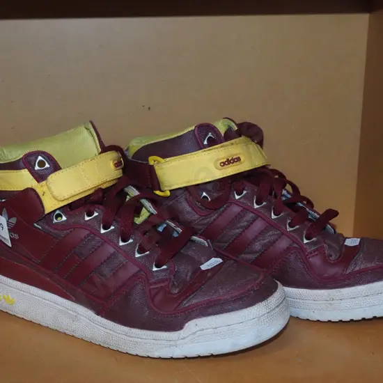 pair of Adidas UK size 6 sneakers