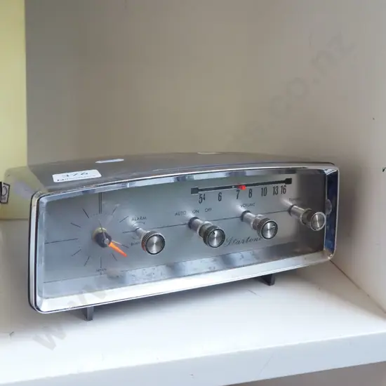 retro battery powered radio alarm clock