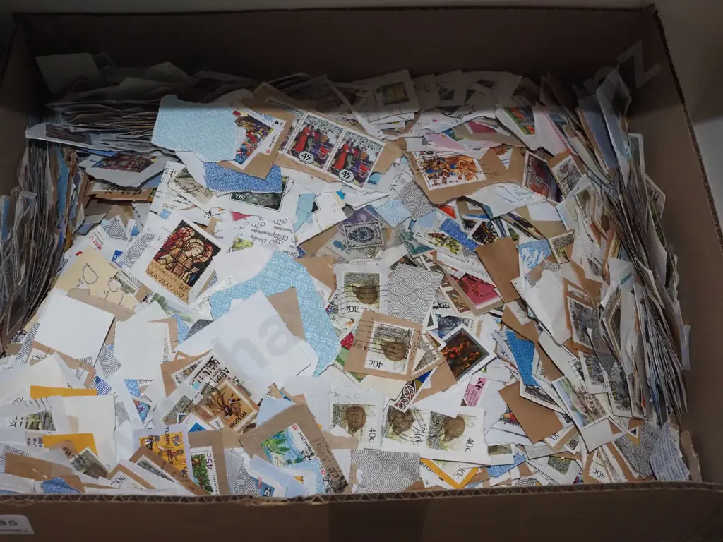 box of loose stamps Image 1++