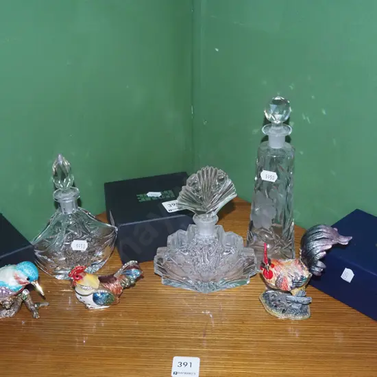 bird figurines, 3x stoppered scent bottles