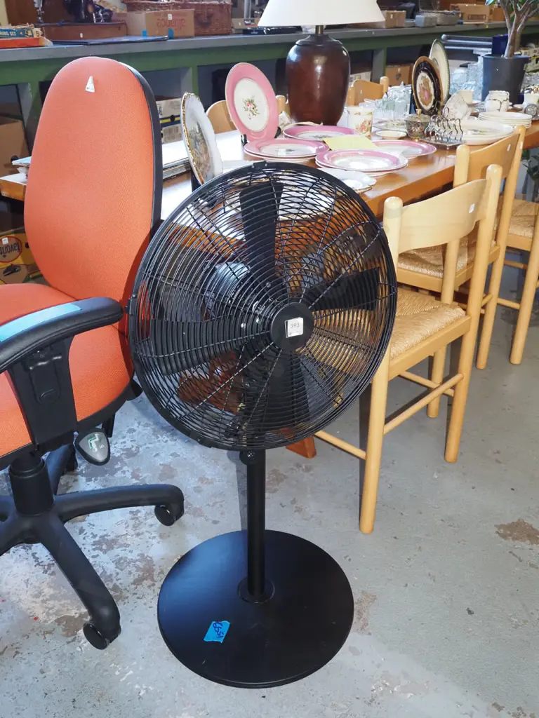 Goldaire pedestal oscillating fan Image 1++