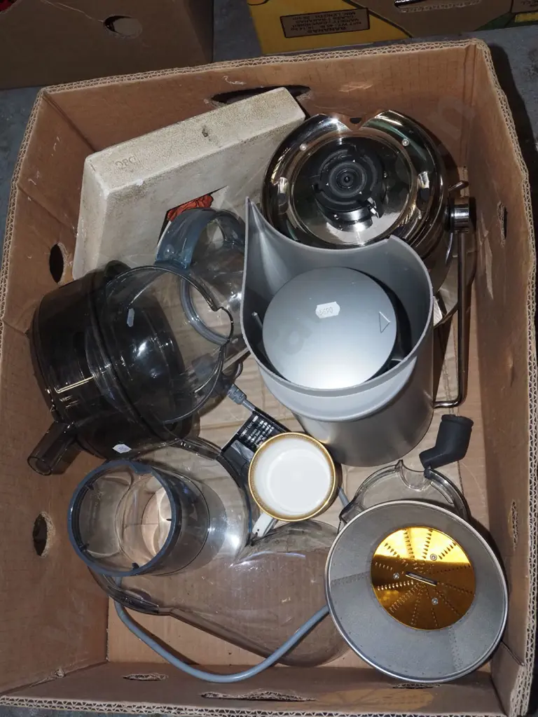 box; juicer, coffee mugs, 3D wall art Image 1++