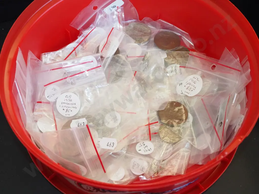 tub of coins Image 1++