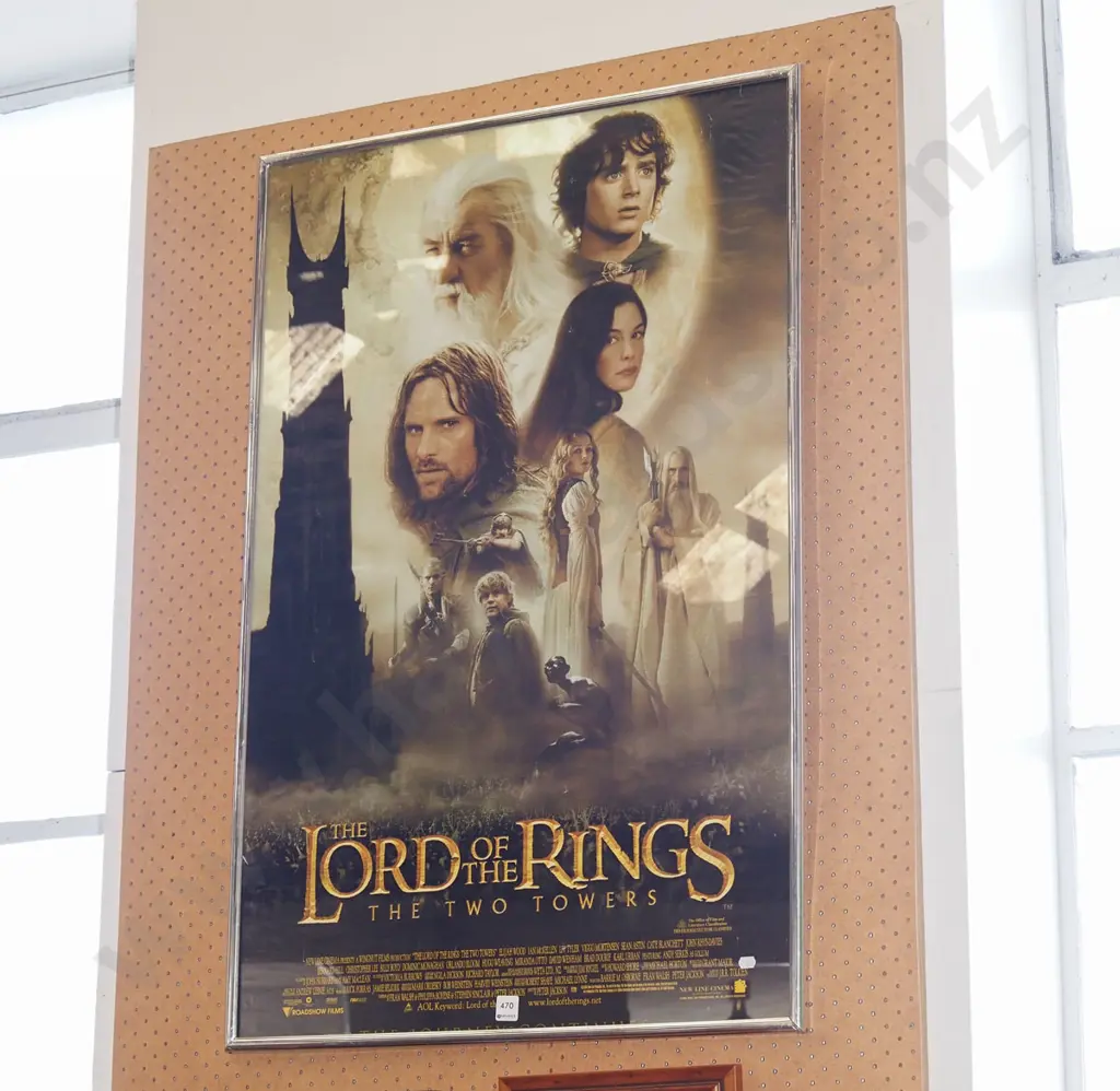 framed Lord of the Rings Two Towers poster print Image 1++