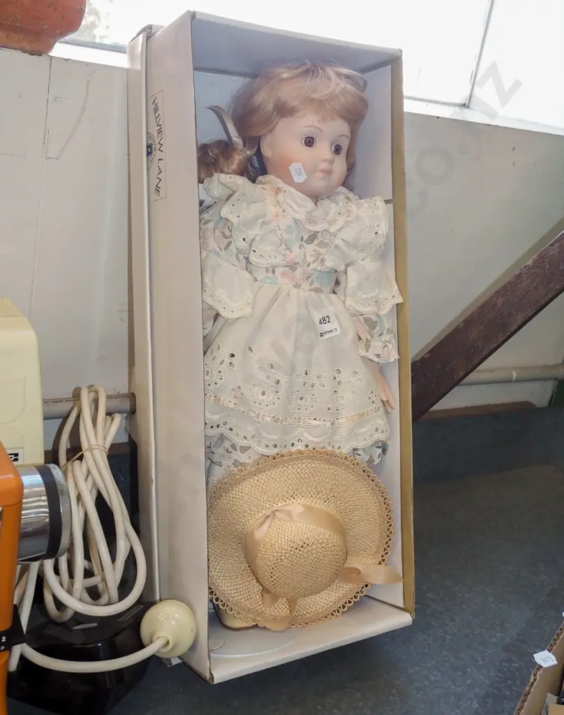 boxed Hillview porcelain display doll Image 1++