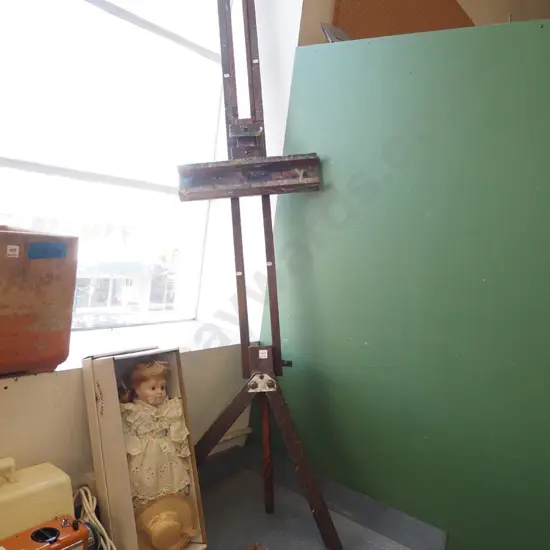 large well used artists easel