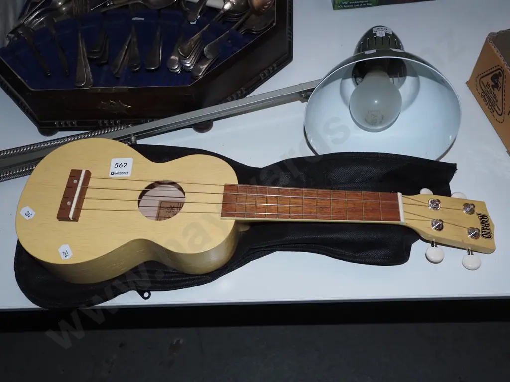 Mahalo ukelele Image 1++