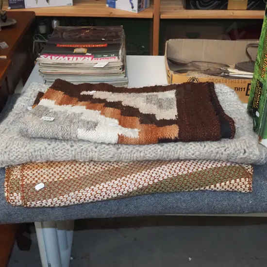 woollen blankets, woven floor mat