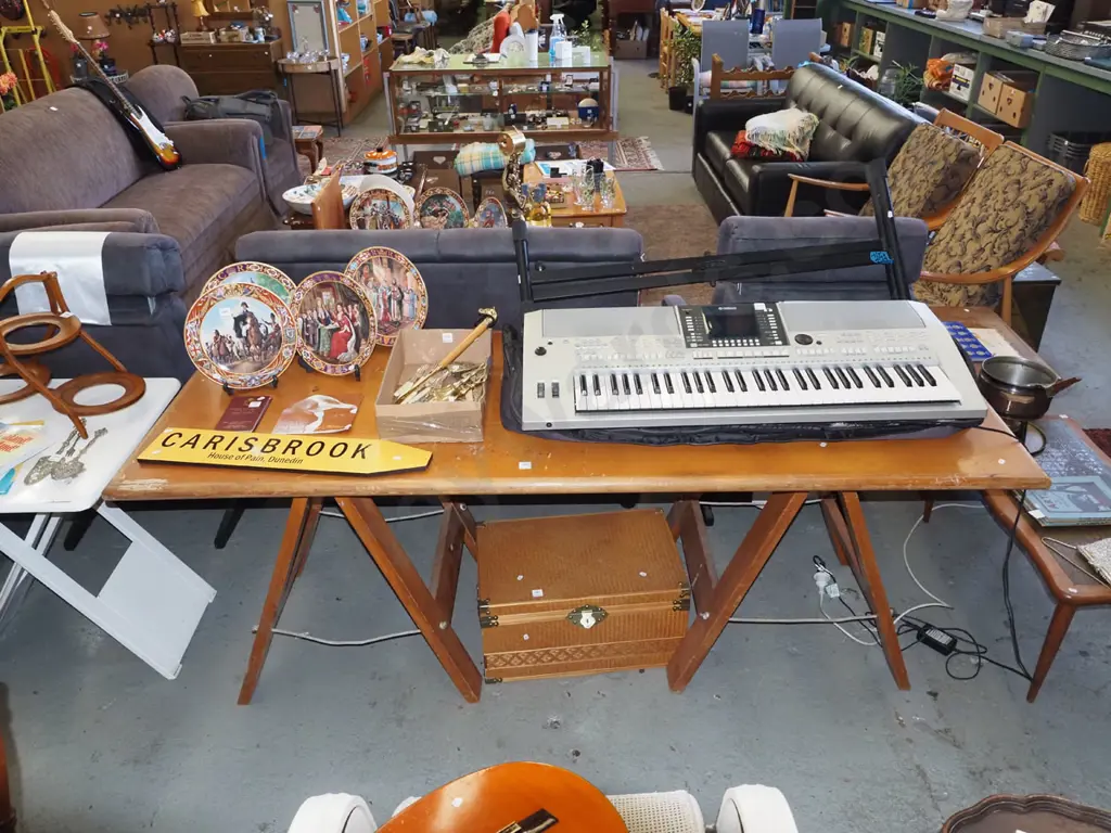 heavy duty mdf trestle table on rimu stands H750 W2000 D760 Image 1++