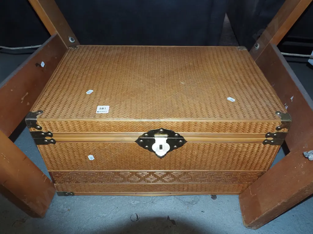 small cane storage box W540 Image 1++