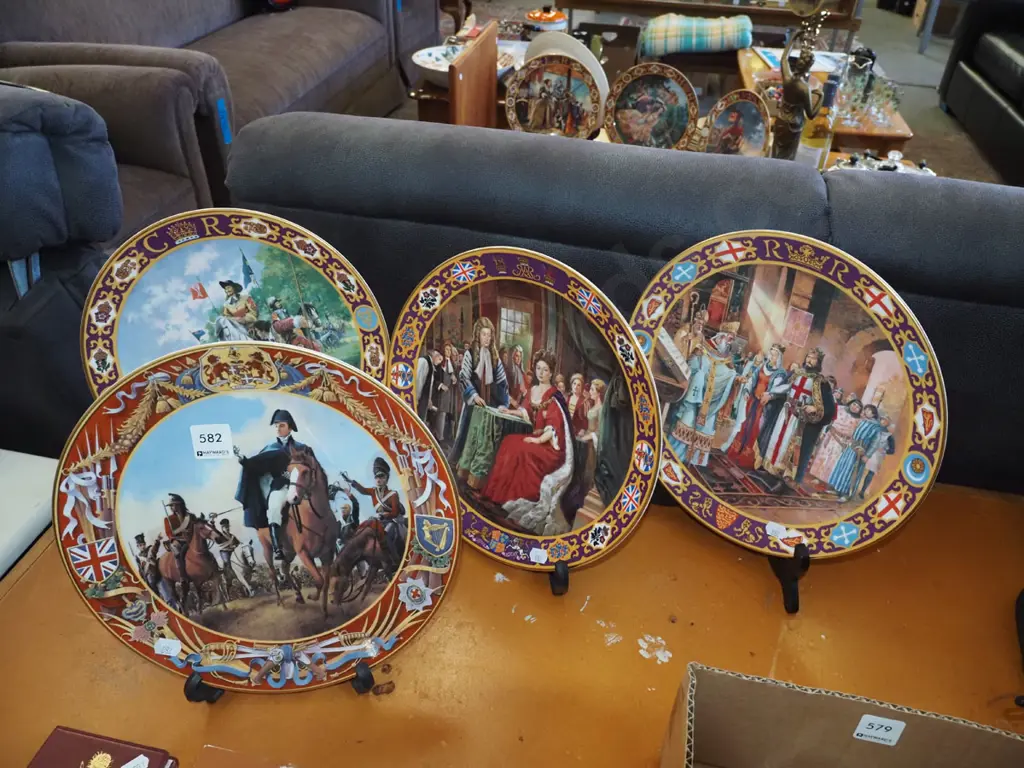 Royal Doulton Engligh history themed cabinet plates Image 1++