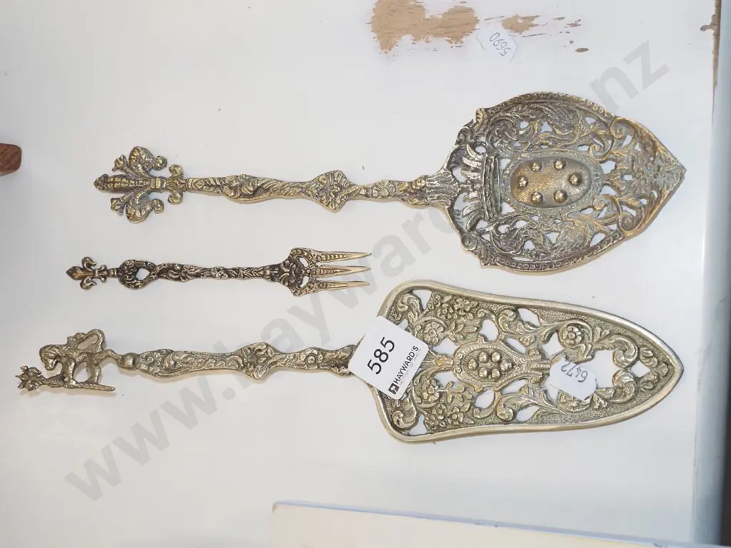 plated Victorian pickle fork and servers Image 1++