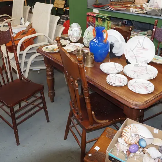 turned leg mahogany dining table with mismatched pressed wood chairs H750 W1450 D860
