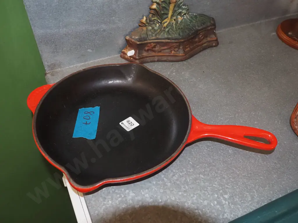 cast iron and enamel frying pan Diam 240 Image 1++