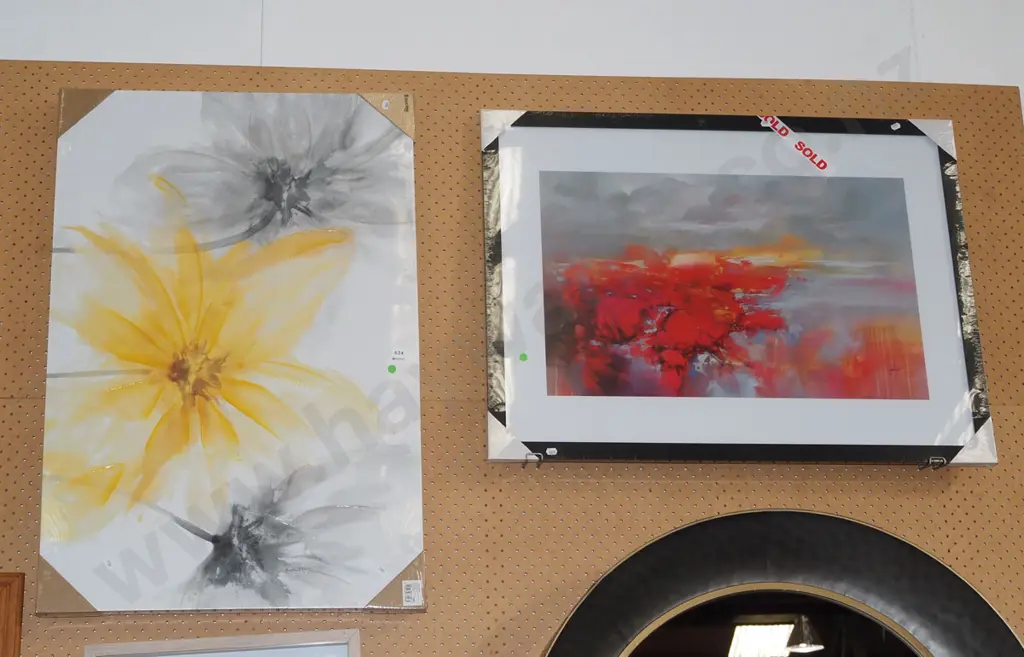 2x boxed prints on canvas - flowers, abstract landscape - green dots Image 1++