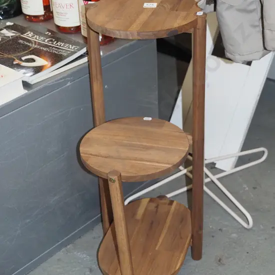 contemporary wooden jardiniere stand H610 