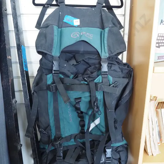 Berg Montana 83 tramping pack