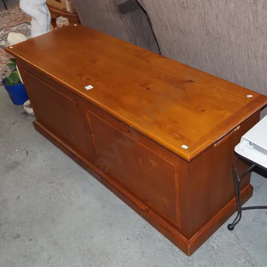 large pine blanket box H500 W1200 D400