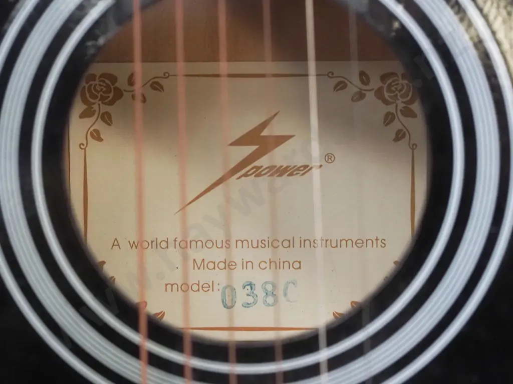 Z Power acoustic guitar and carry case Image 1++