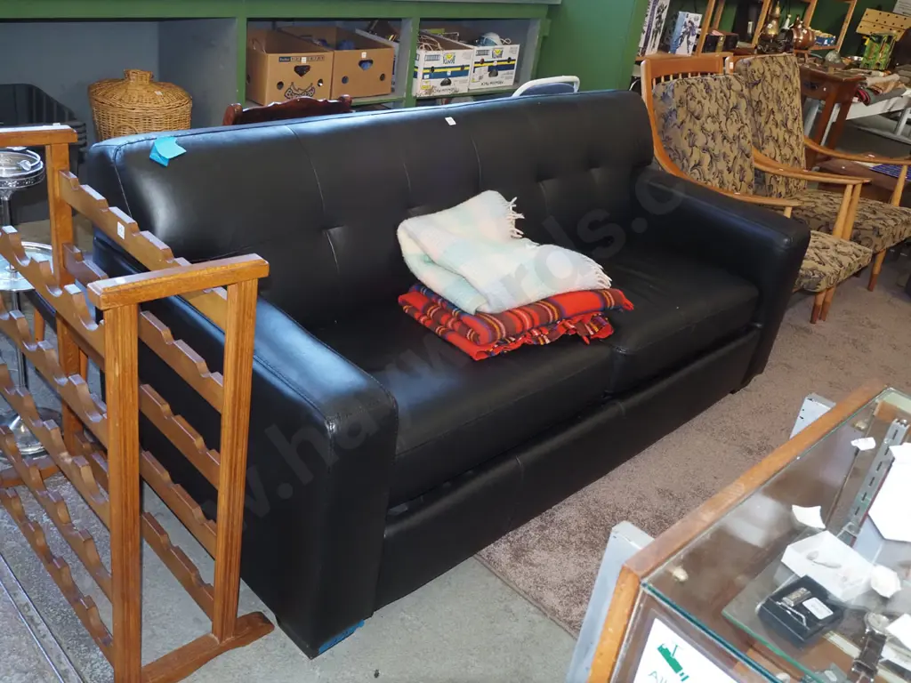 black leather 3 seater divan bed Image 1++