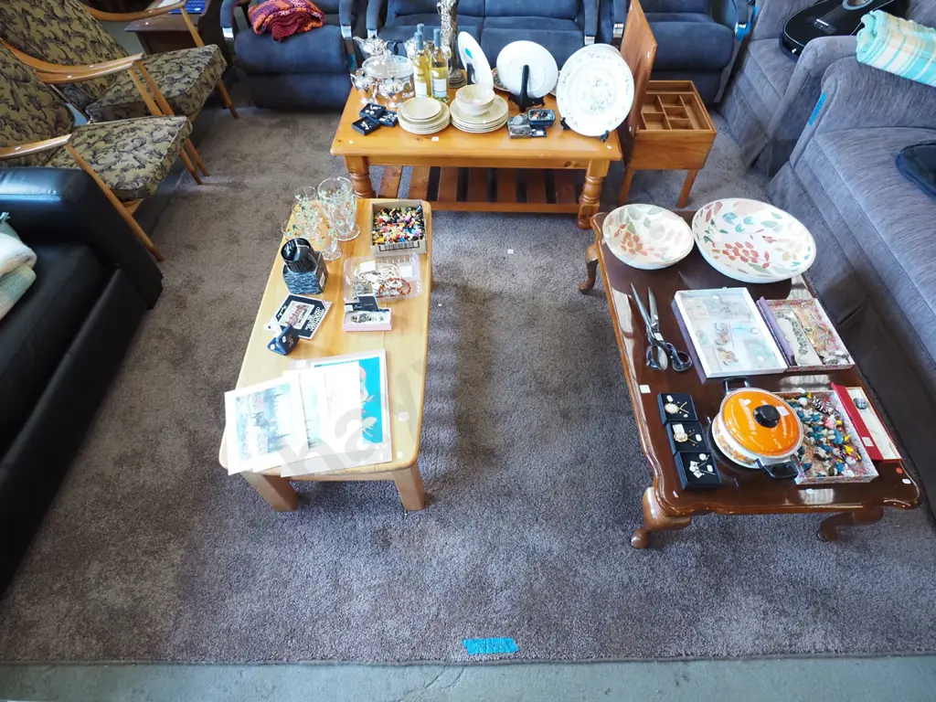 large edged carpet square L3570 W3200 Image 1++