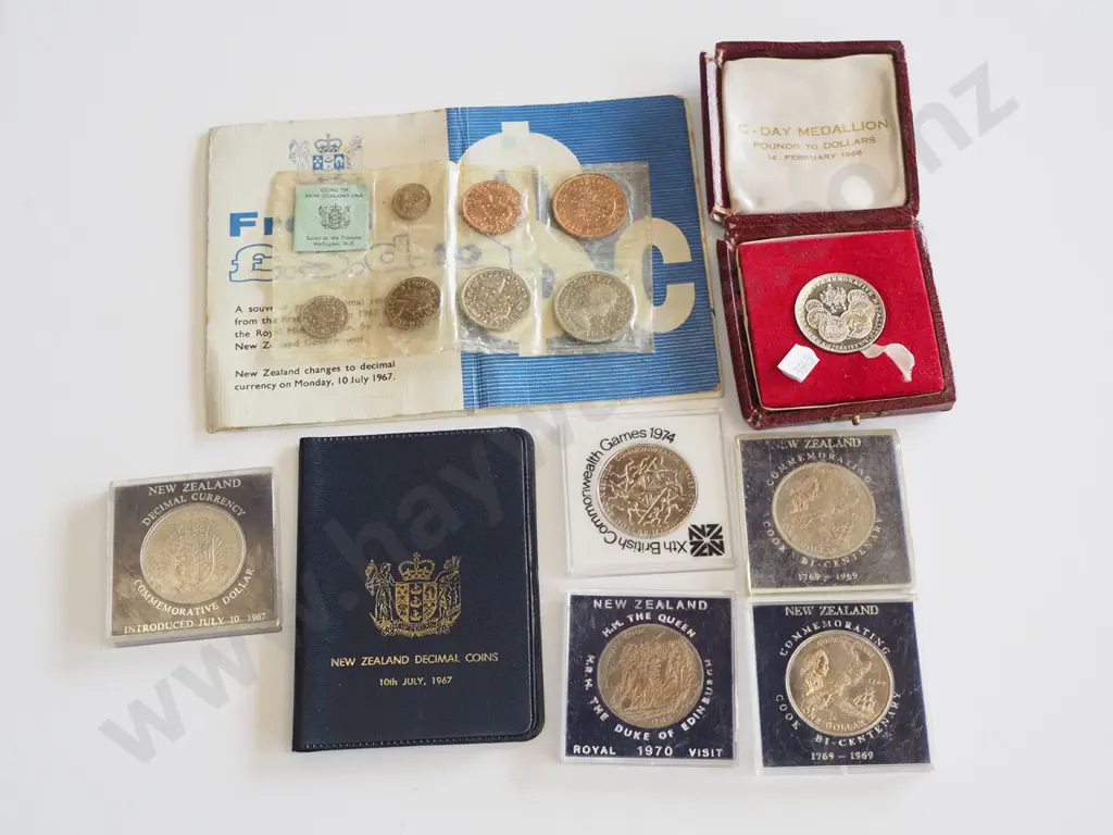 assorted collector coins Image 1++