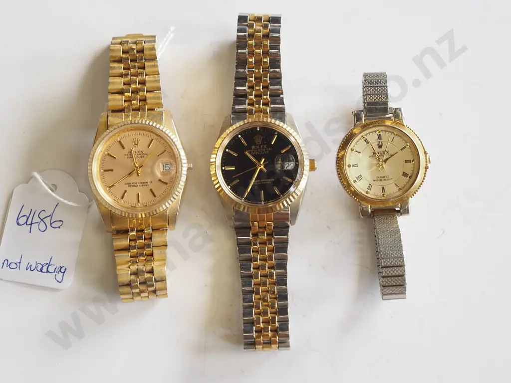 3x replica wristwatches (one is not working) Image 1++