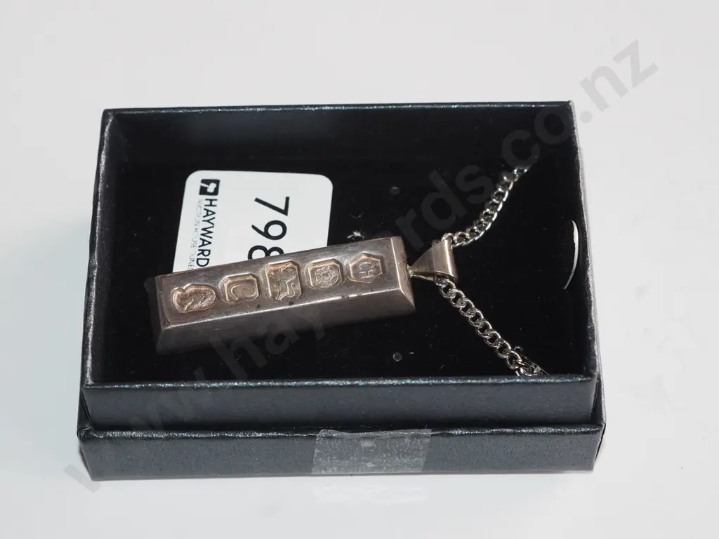 sterling silver pendant & chain Image 1++