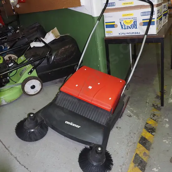 Stolzenberg Twinner 800 manual floor sweeper