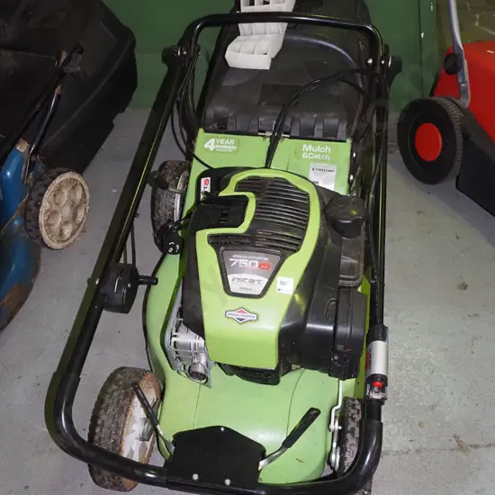 Briggs & Stratton 750 IS Insta 4 stroke lawn mower