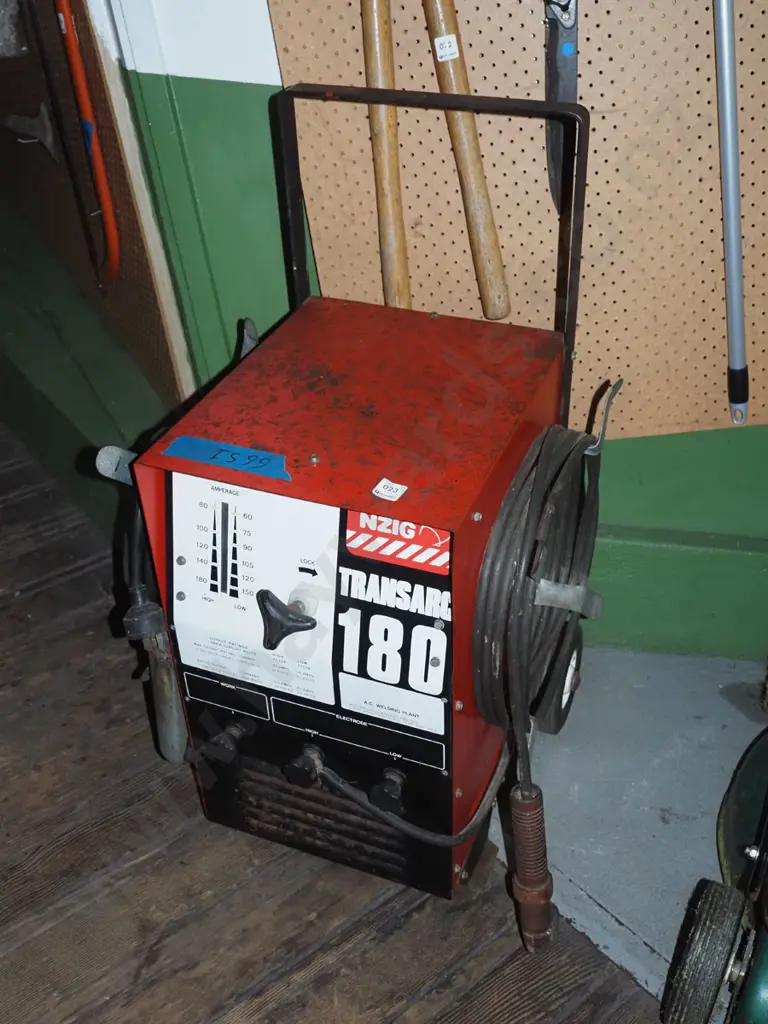NZIG Trans-Arc 180 A.C. welding plant Image 1++