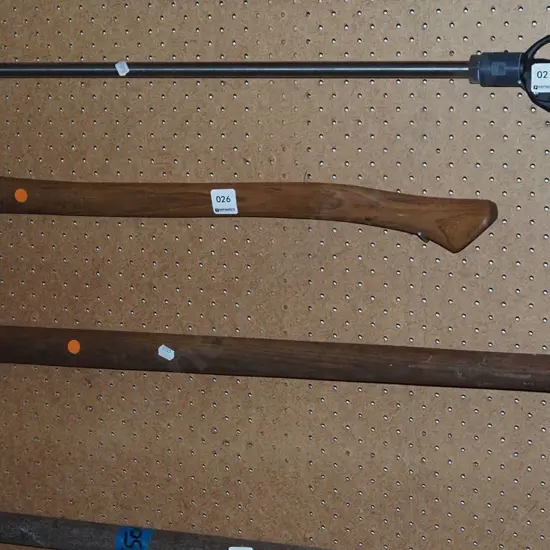 sledge hammer, axe - orange dots