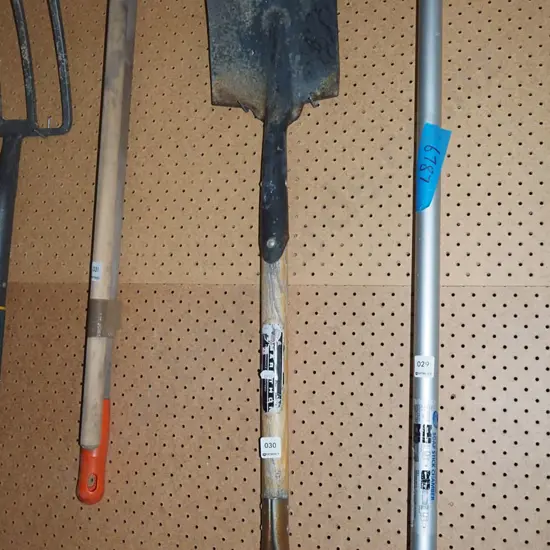 garden spade