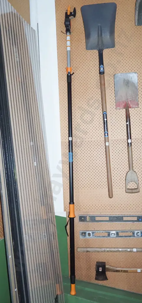 pole pruner Image 1++