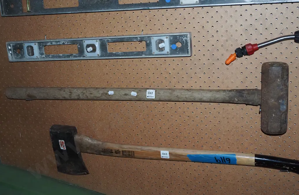 sledge hammer Image 1++