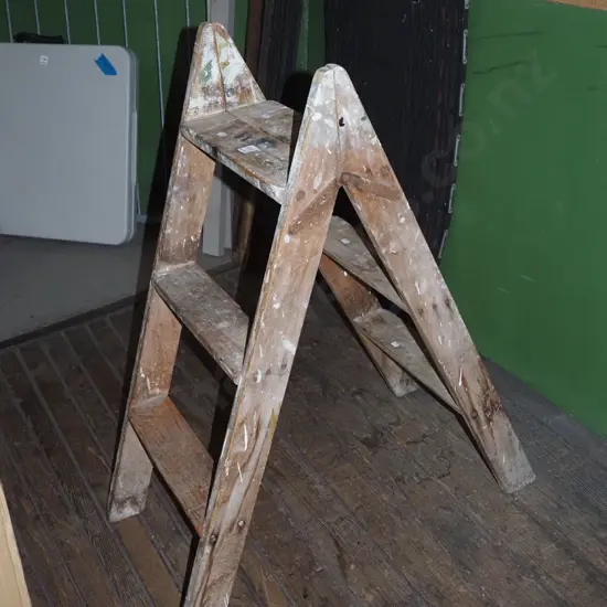 small 3 step wooden ladder
