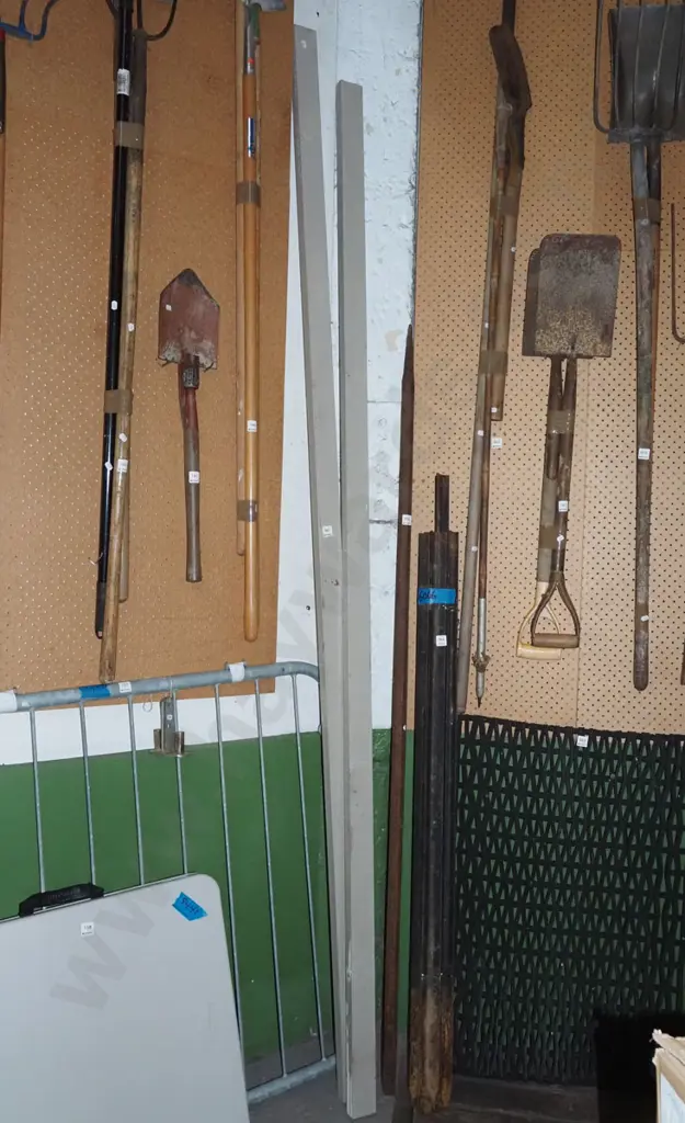 2x straight edges L2460 Image 1++