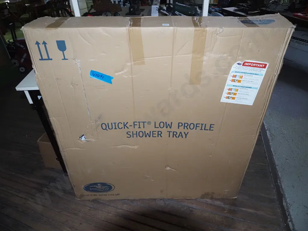 Englefield Quick Fit low profile shower tray Image 1++