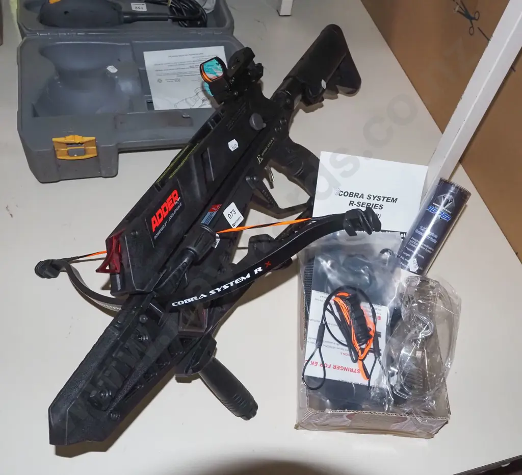 Adder cross bow with box of accessories Image 1++